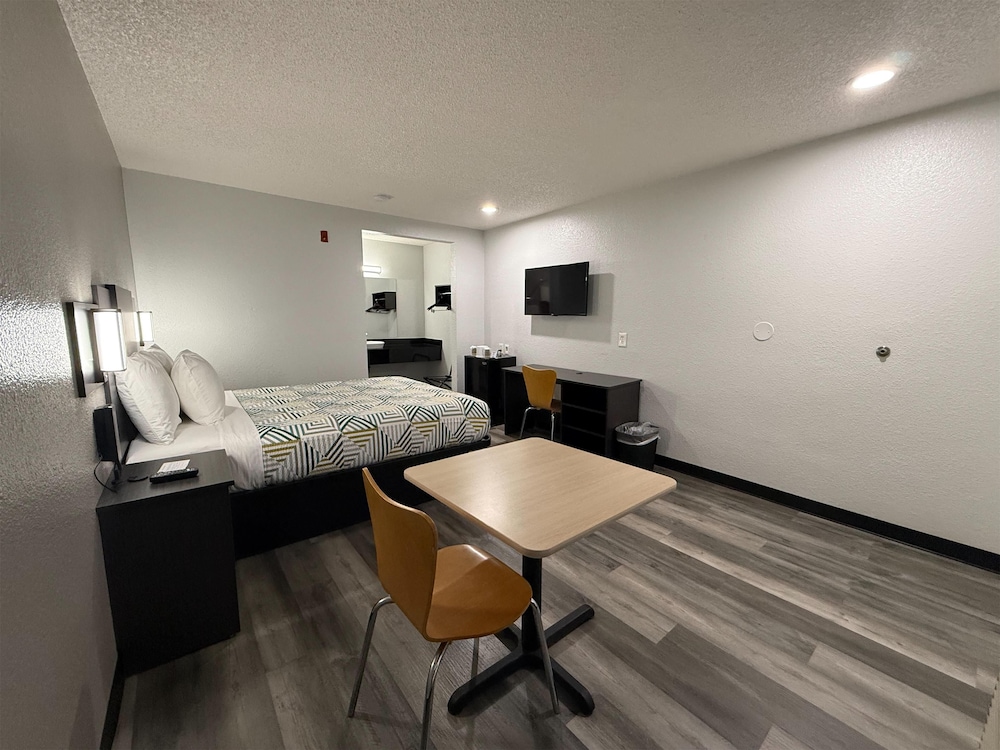 Motel6 Seattle, WA - South 30/39