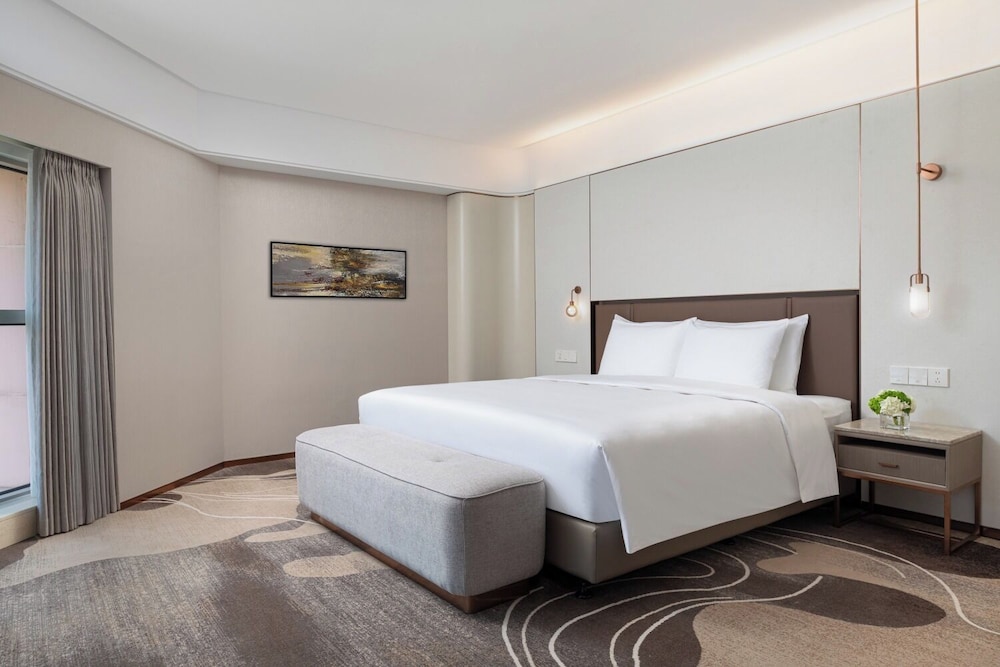 Sunworld Dynasty Hotel 14/45