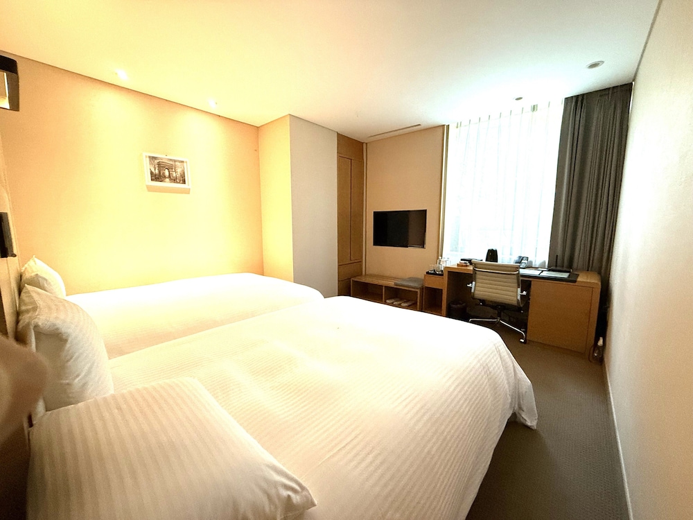 ACUBE HOTEL 9/49
