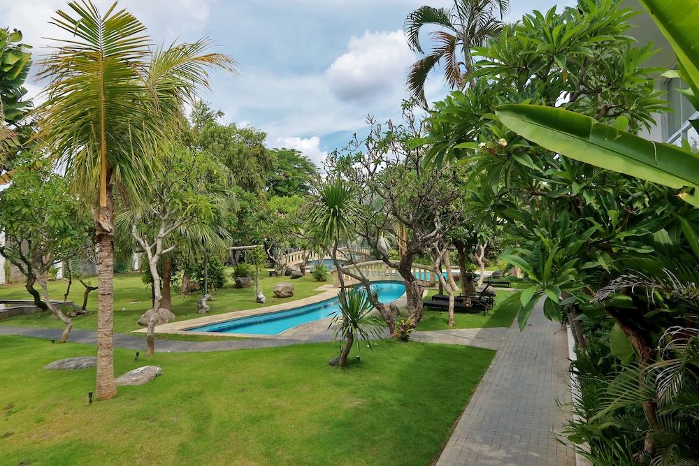 The Cakra Hotel 21/42