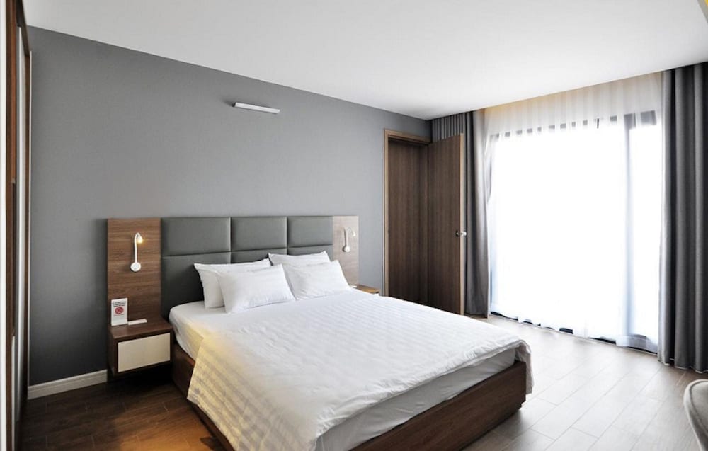Royal Dragon Boutique Hotel 22/59
