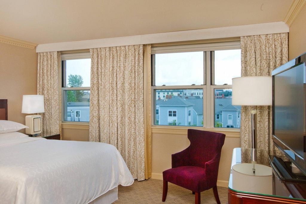 1 Bedroom, Condominium, Queen Bed, Club Lounge Access
