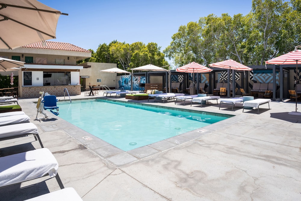 Infusion Beach Club 49/57