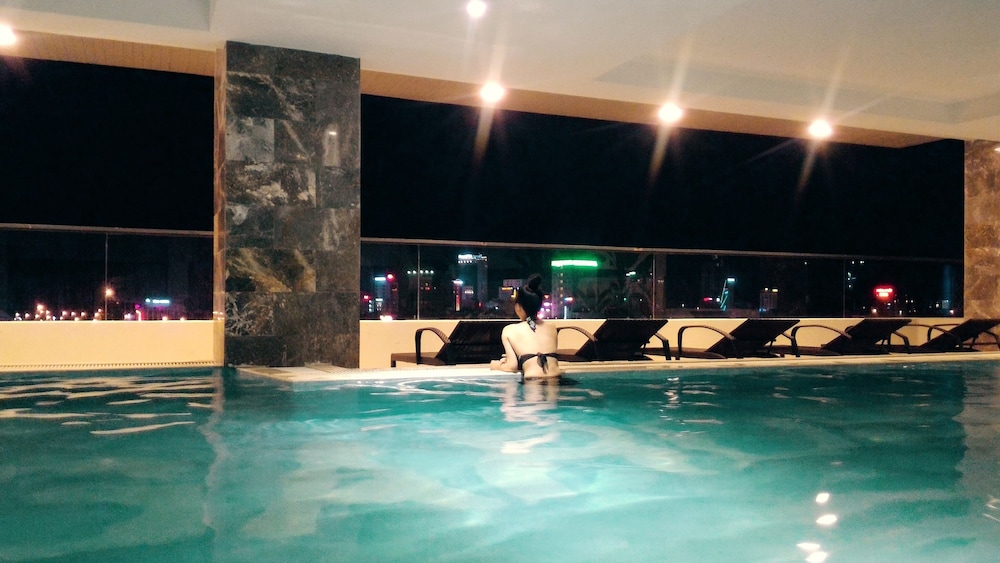 Sea Garden Hotel 40/65