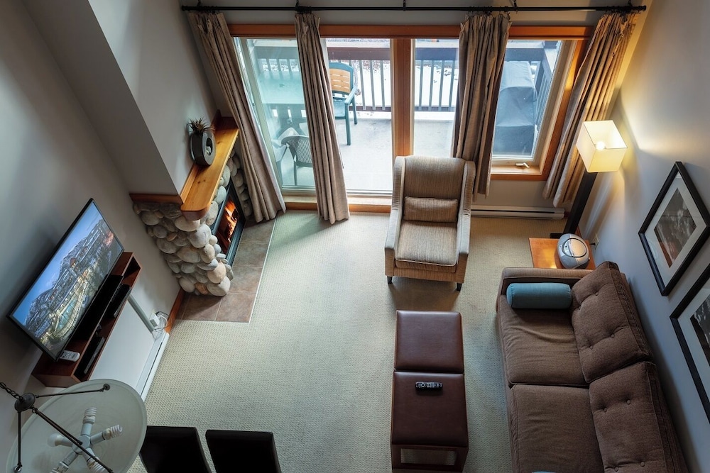 Lodges at Canmore 32/52