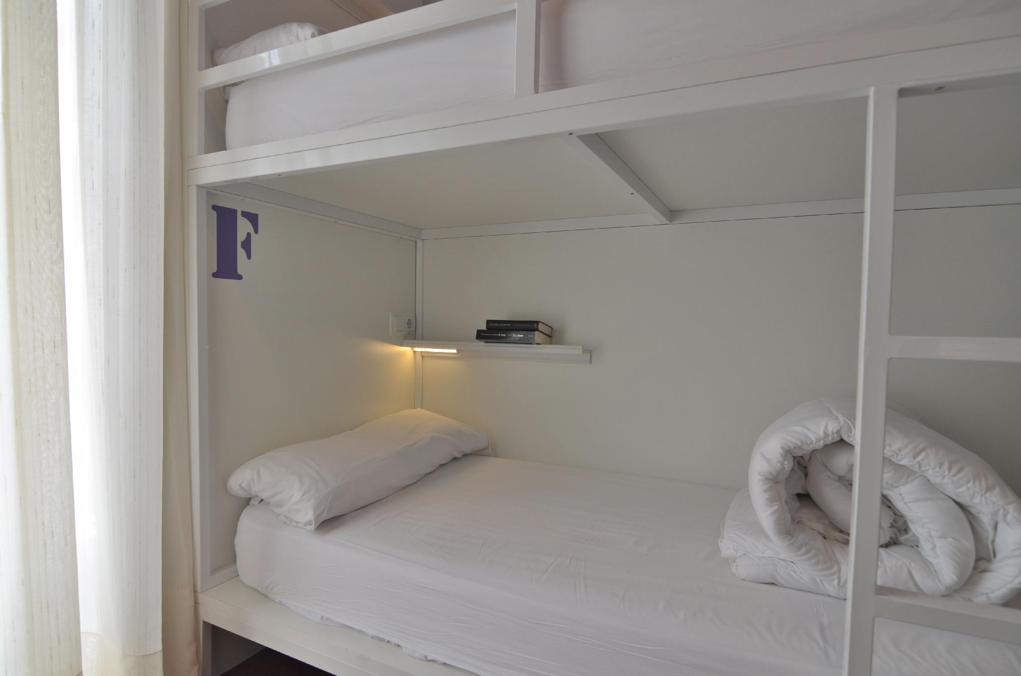 Female Dorm, Female Only, 6 Beds