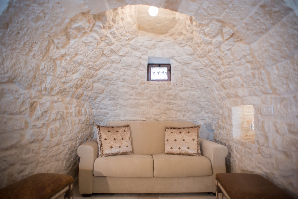Romantic Trulli 9/23