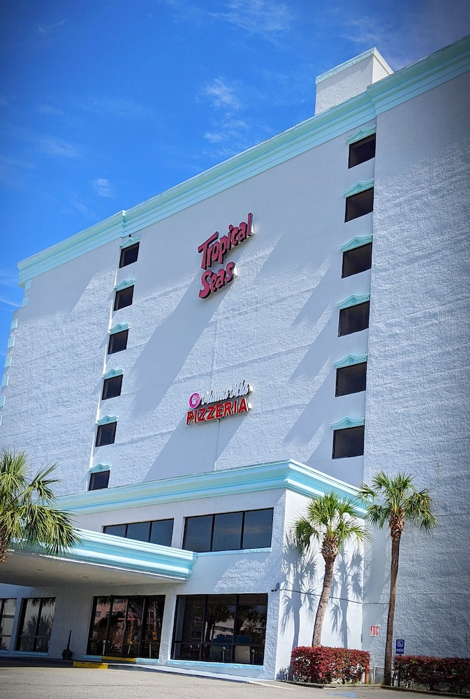 Tropical Seas Hotel 2/49