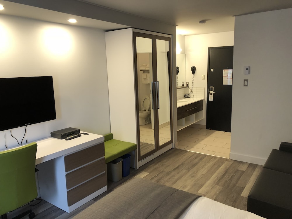 Hotel V 31/69