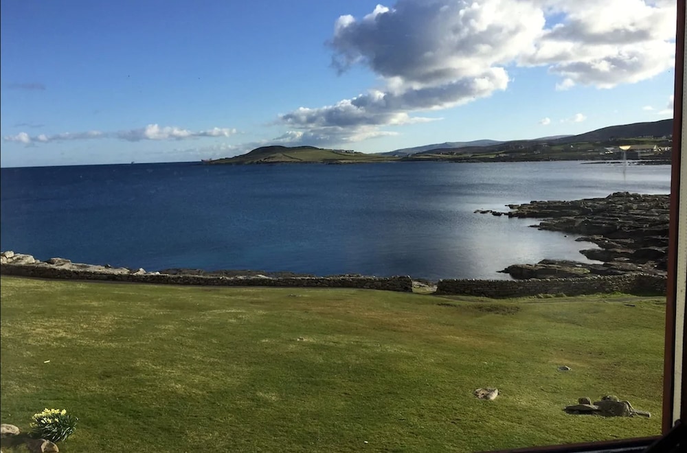 Lerwick Hotel 50/52