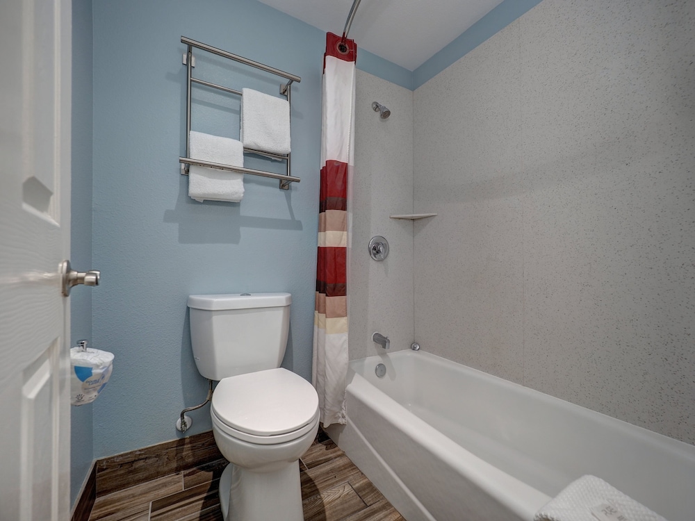 Oceans Edge Hotel, Port Aransas,TX (ex Red Roof Inn Port Aransas) 59/62