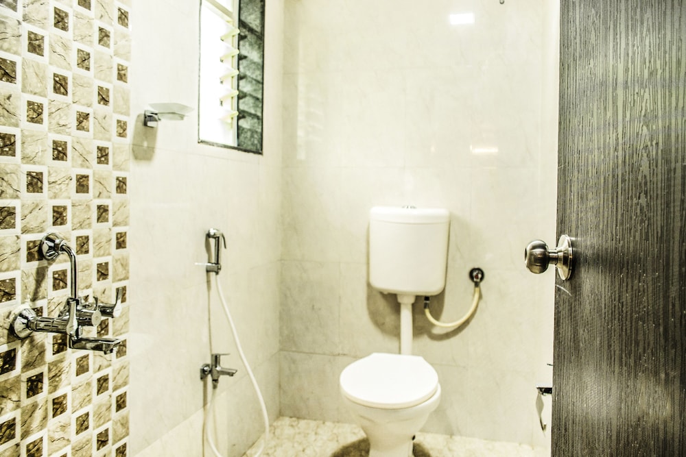 Fabhotel Ajay Inn Viman Nagar 37/37
