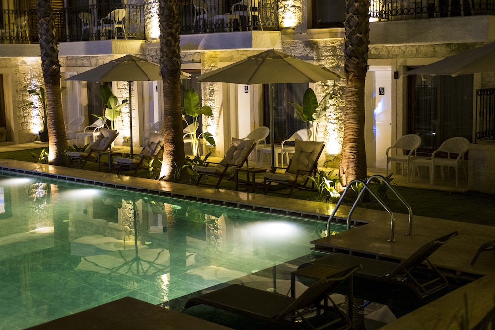 Icarus Hotel 25/46