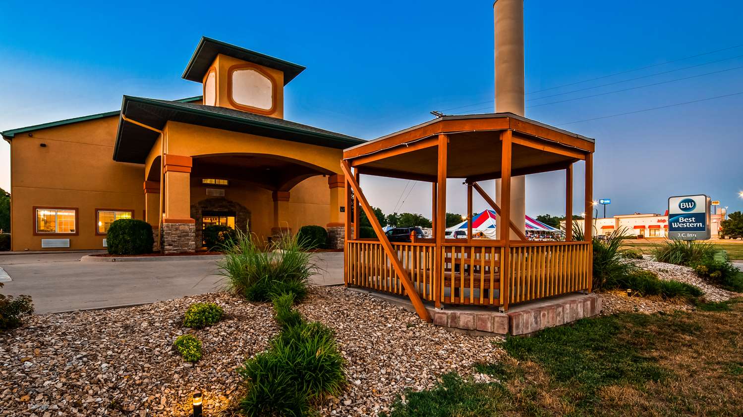 Best Western J. C. Inn 1/7