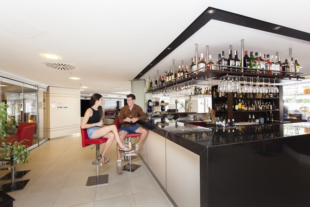 Hotel Aubamar Bali 8/40