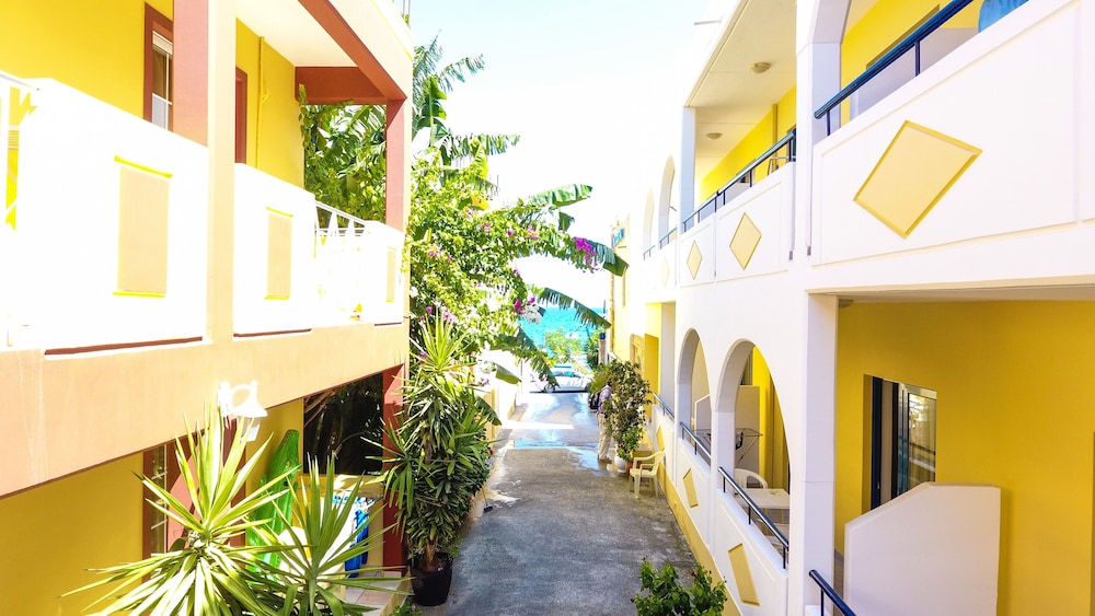 Stegna Star Apartments photo4