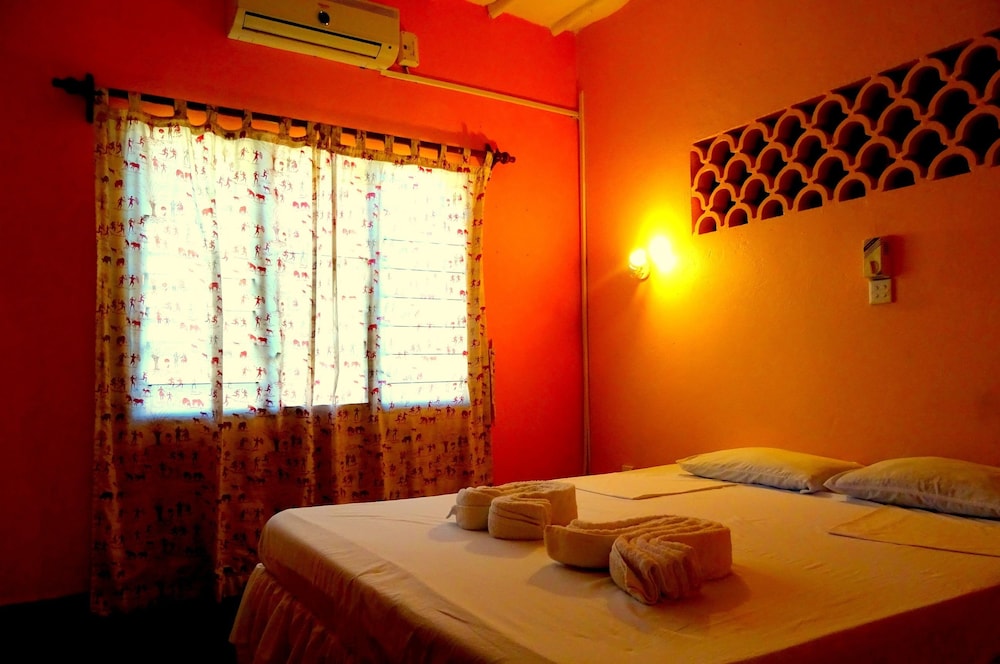 Doric Cottages Diani 15/50