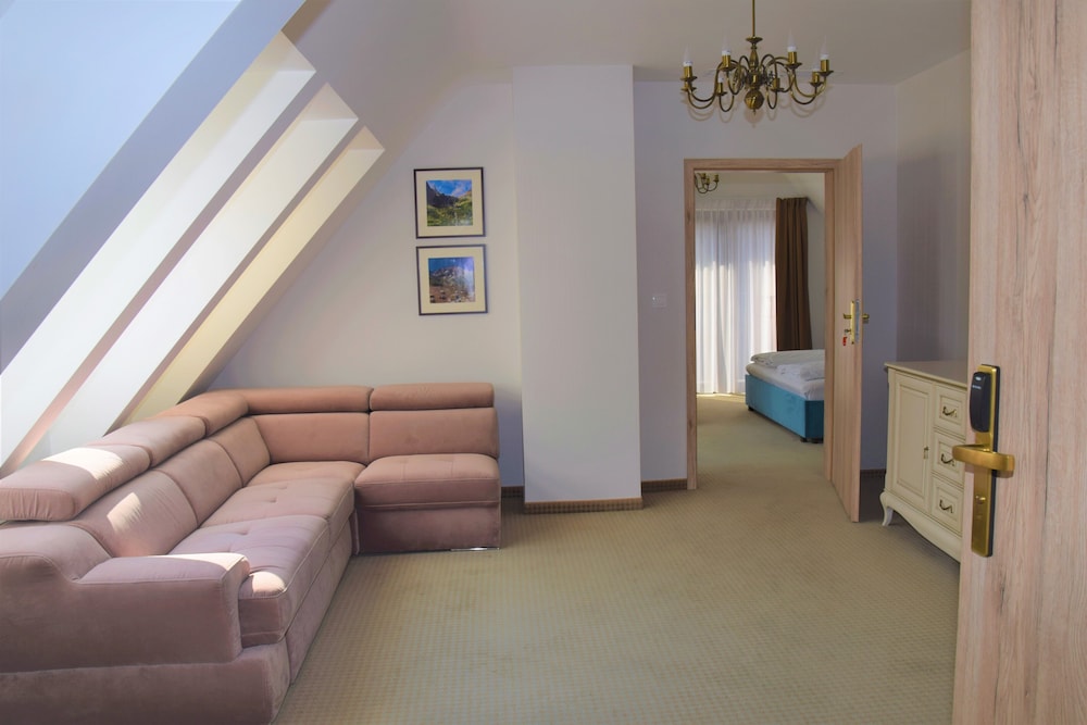 Hotel Paryski Art & Business 39/50