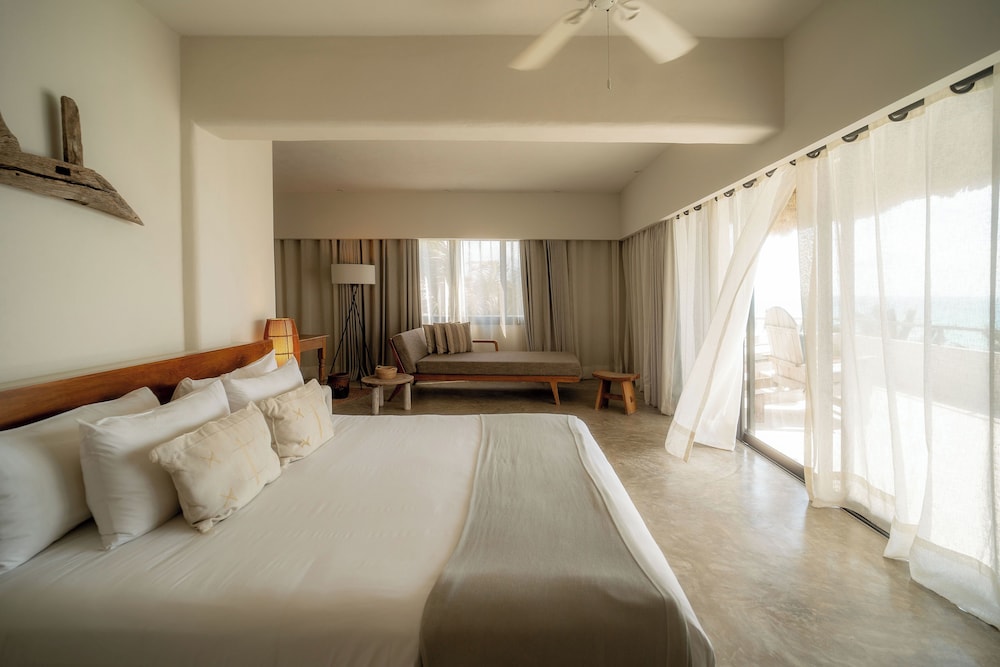 SUITE, OCEAN VIEW, PRIVATE POOL