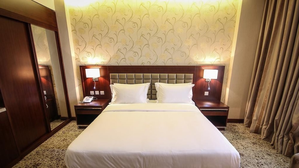 STANDARD, DOUBLE BED