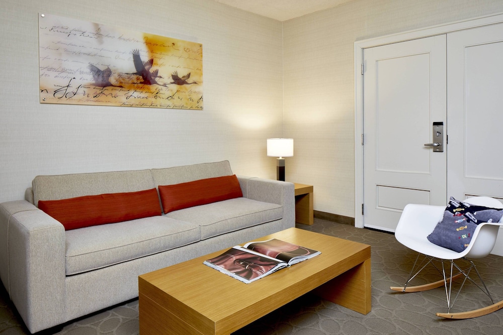 Renaissance Chicago Glenview Suites Hotel 30/72