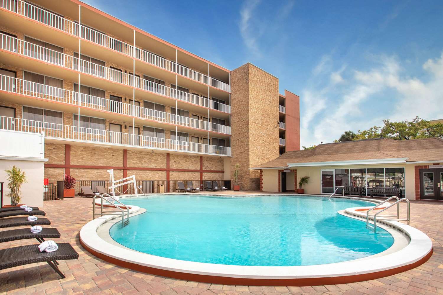 Ramada By Wyndham Tampa Airport Westshore 1/29