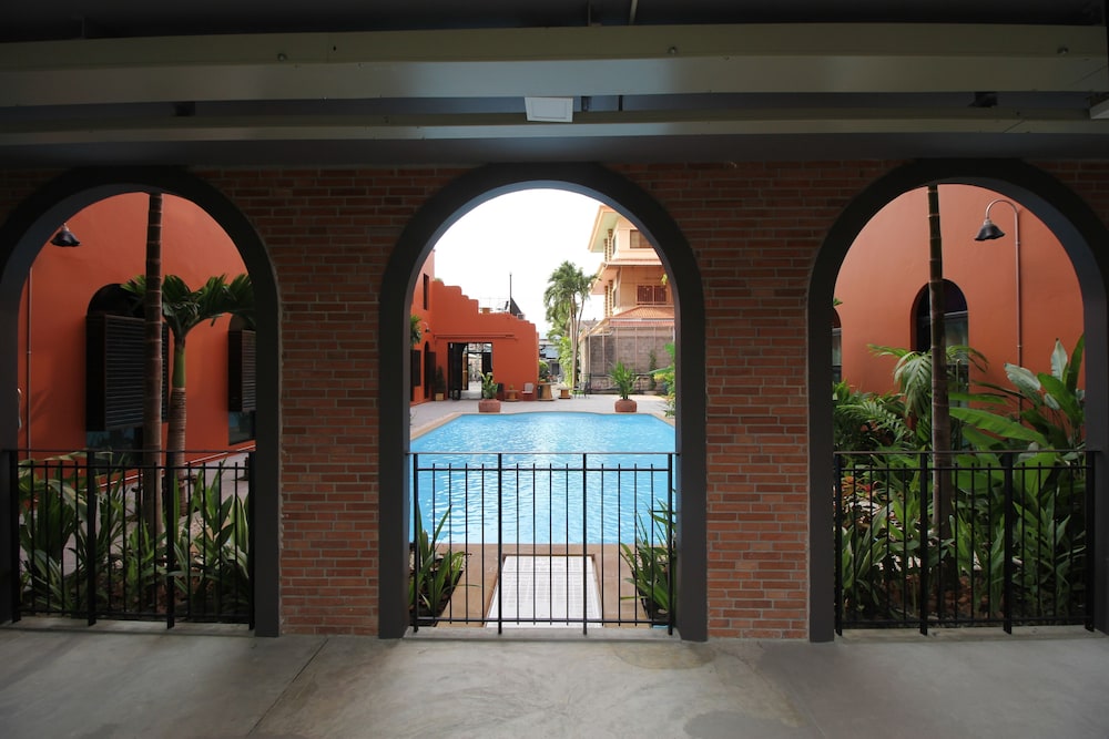 Baansuanprannok Hotel 9/97