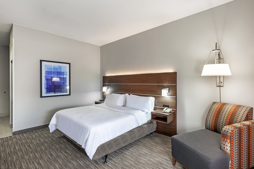 Holiday Inn Express Hotel And Suites Pryor 19/53