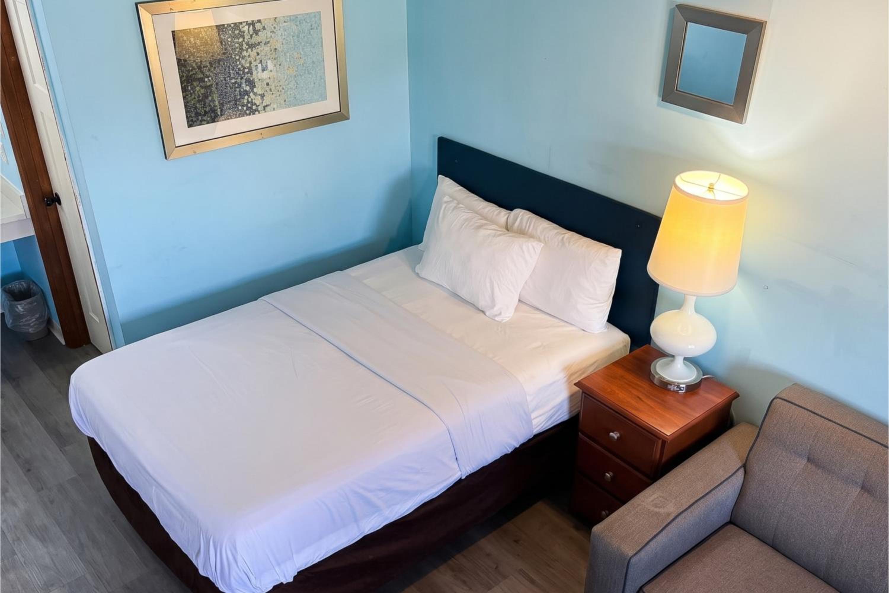 Queen Bed with Pull Out