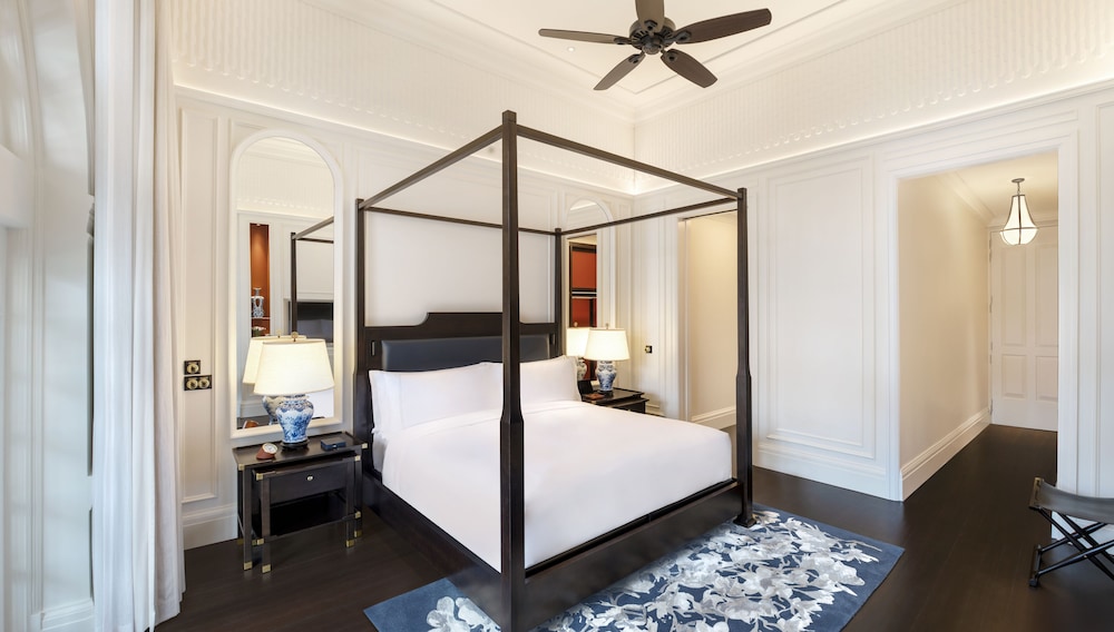 Raffles Hotel Singapore 20/69