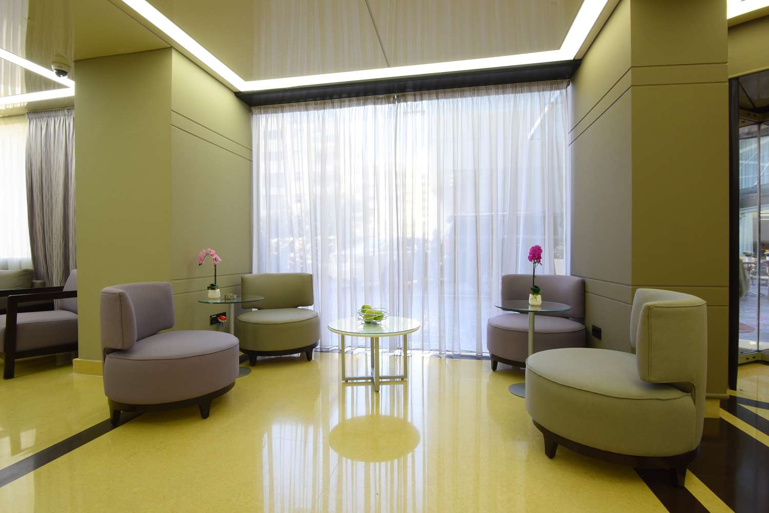 Ramada By Wyndham Downtown Beirut 34/56