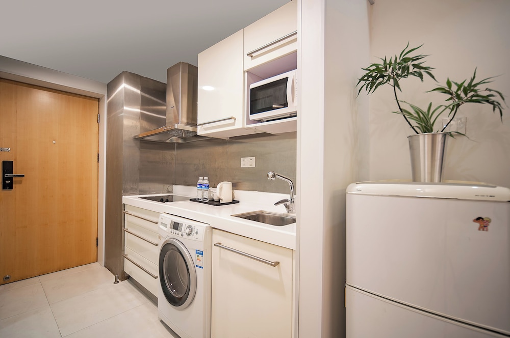 Private-Enjoyed Home ApartHotel - R&amp;F Stanley Apartment 48/50