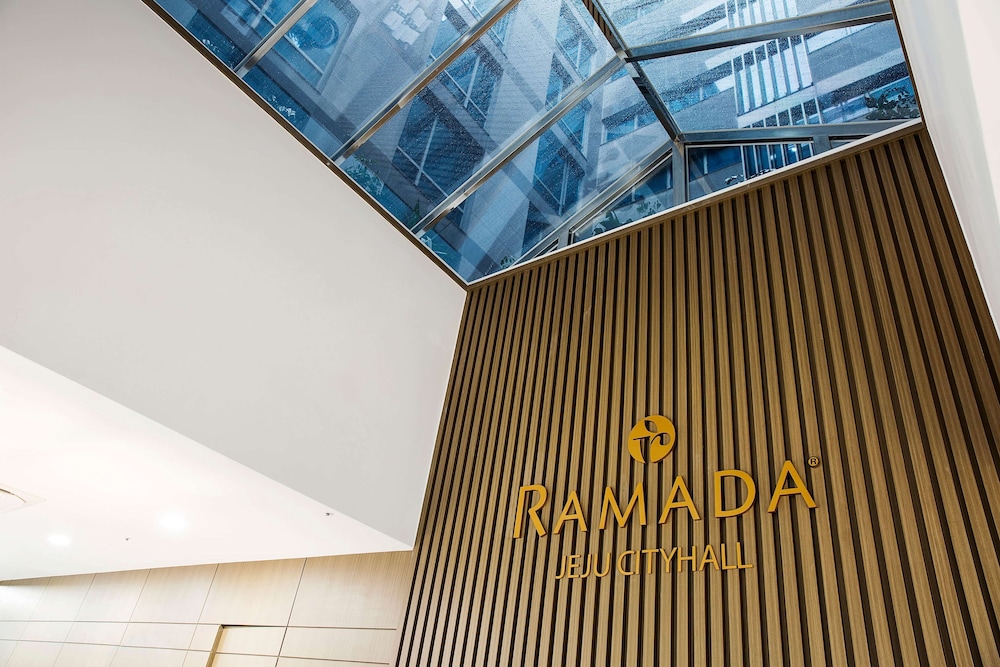 Ramada by Wyndham Jeju City Hall 30/36