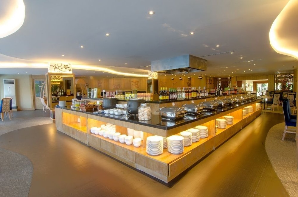 The Sunan Hotel Solo 3/50
