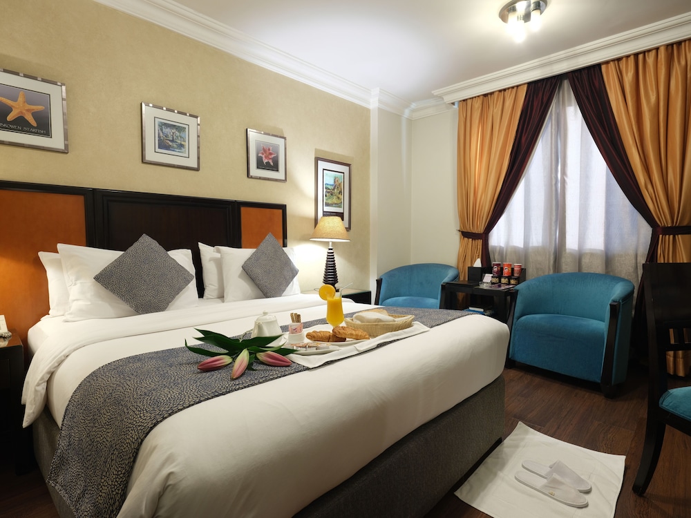 Standard King bed