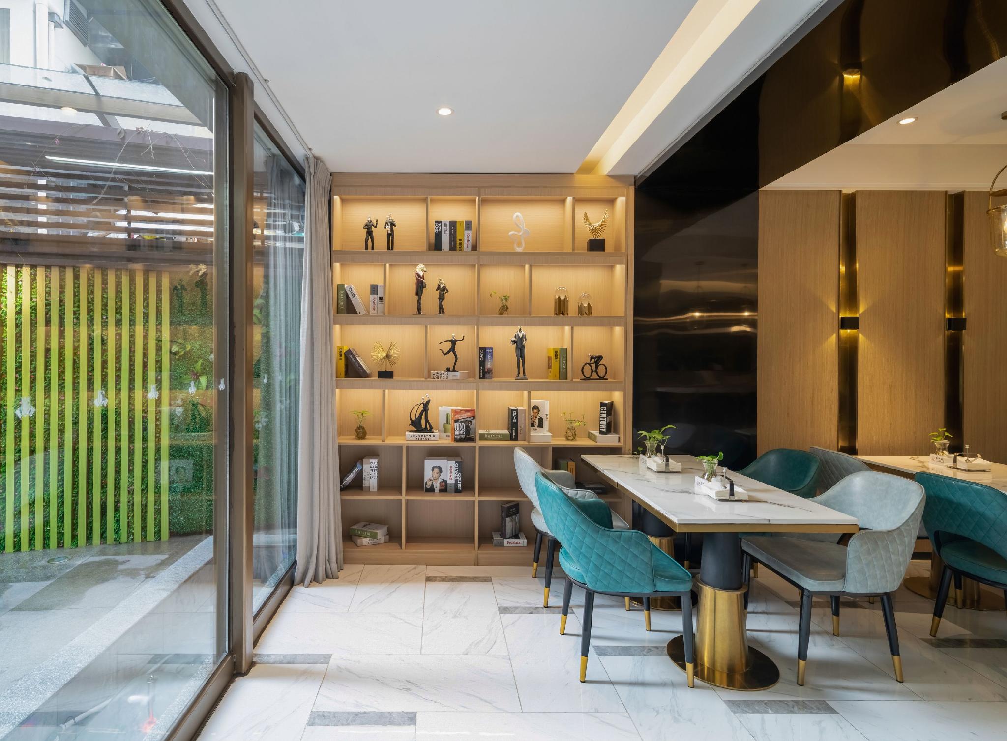 Magnotel guiyang fountain commercial center subway station hotel 26/37