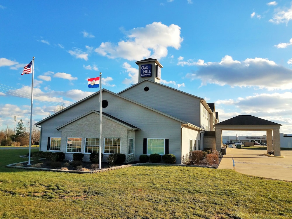 Oak Hill Inn and Suites 58/62