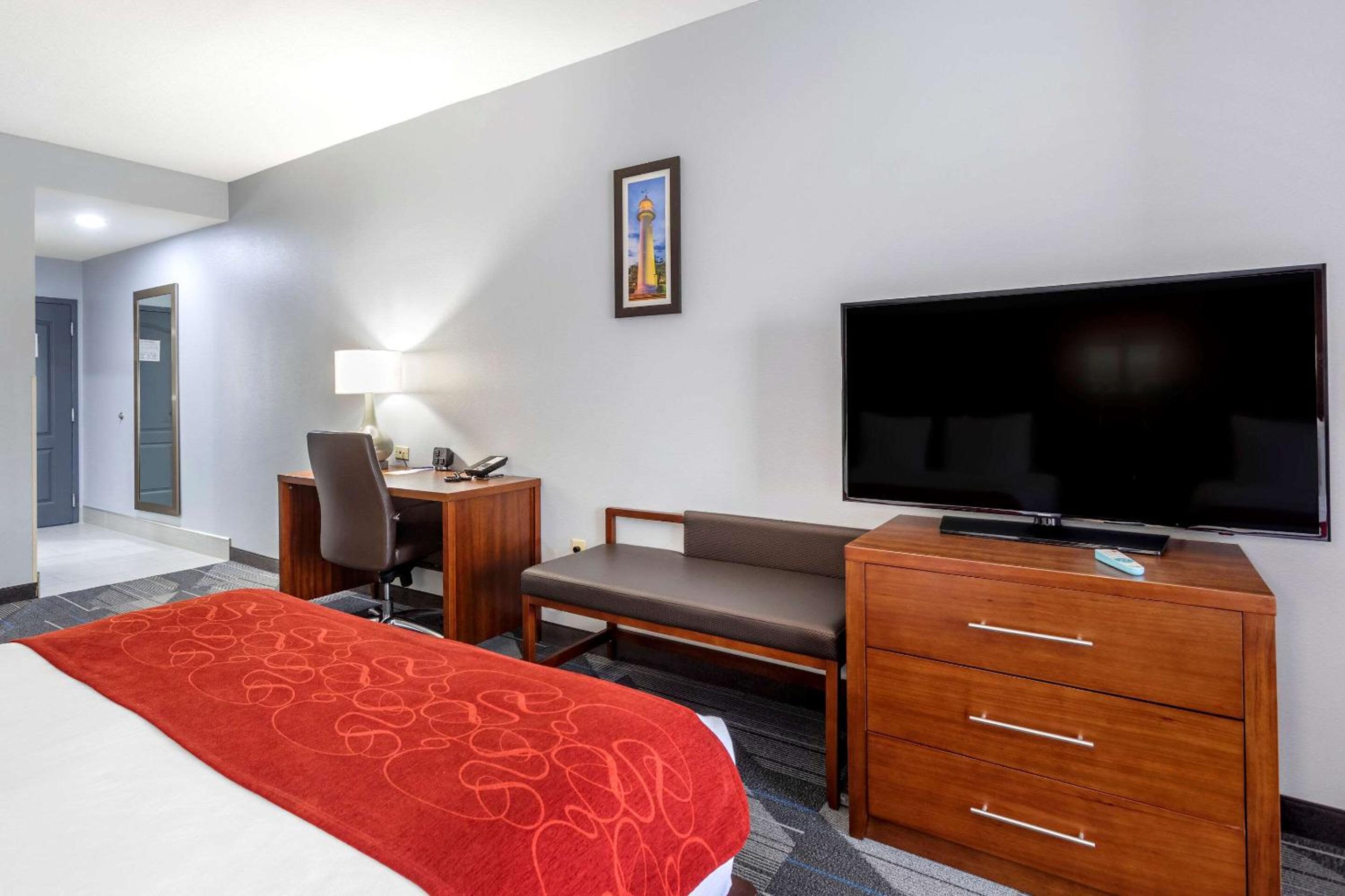 Room, 2 Queen Beds, Comfort Suites Olive Branch - Memphis South 5/8