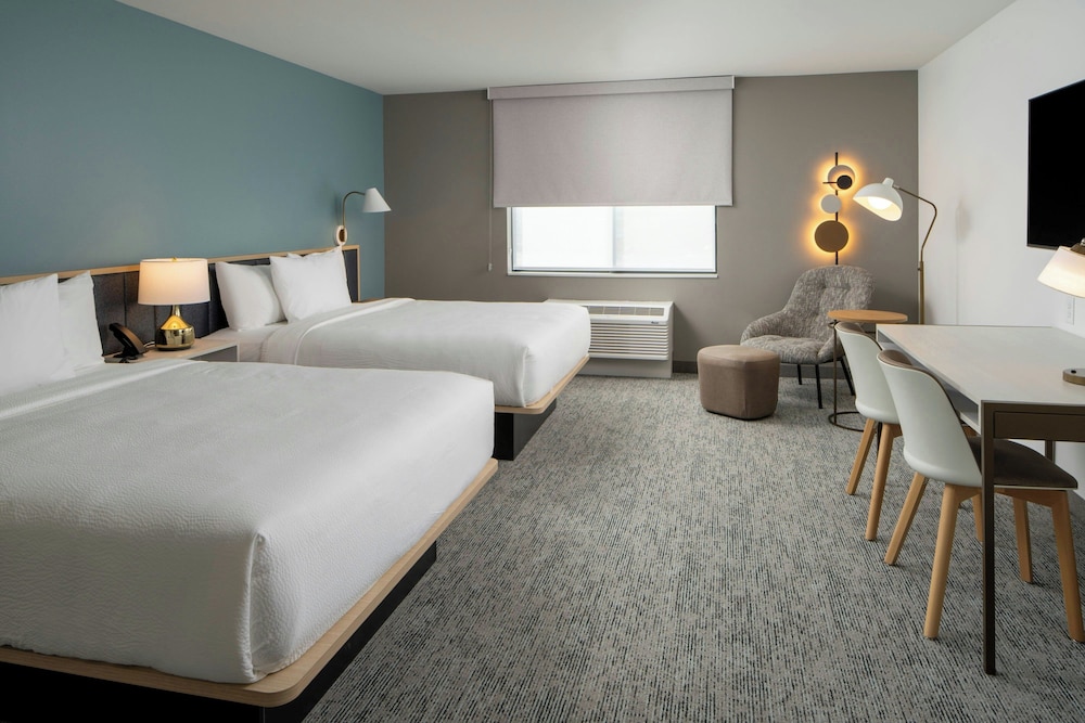 Towneplace Suites By Marriott Surprise Prasada 7/27