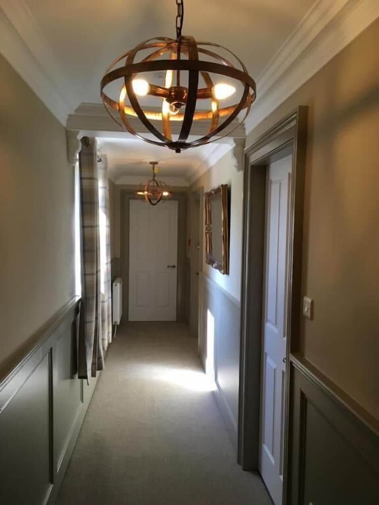 The Huntingdon B&B 5/34