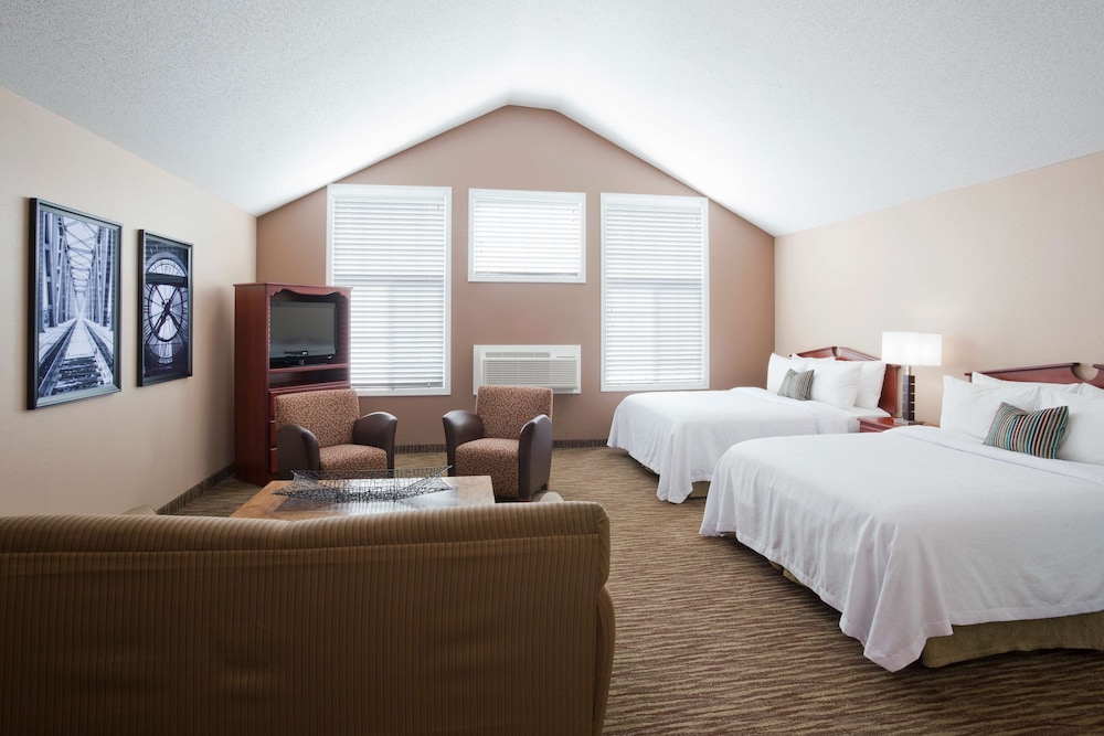 GrandStay Residential Suites - Eau Claire 13/49