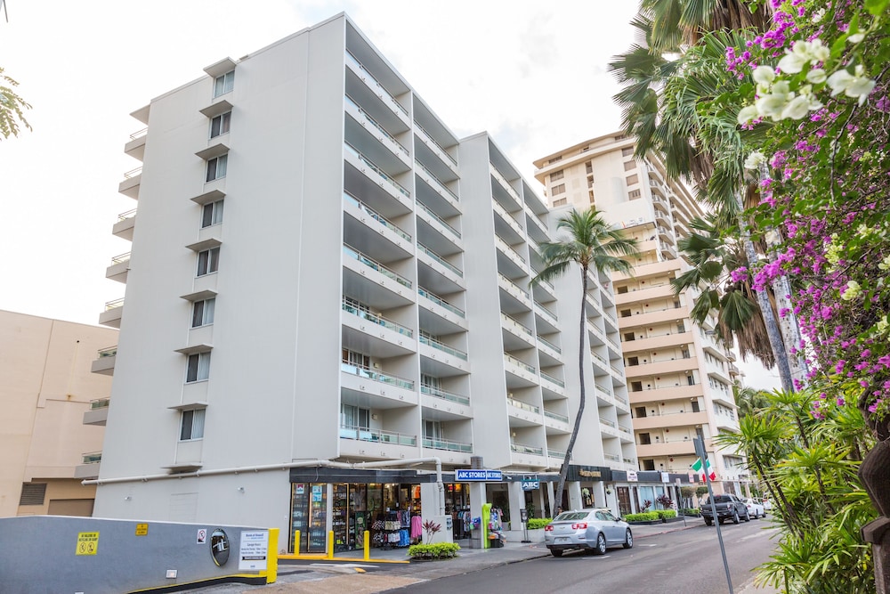 Regency on Beachwalk Waikiki by OUTRIGGER 46/50