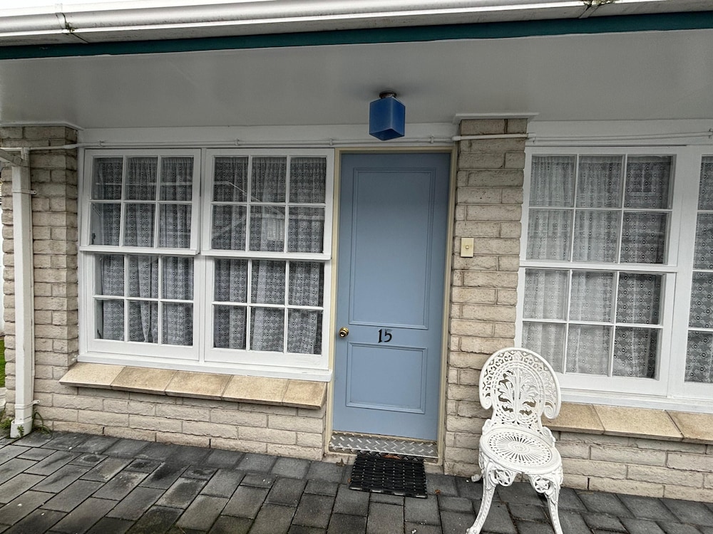 Kowhai And Colonial Motel 4/49