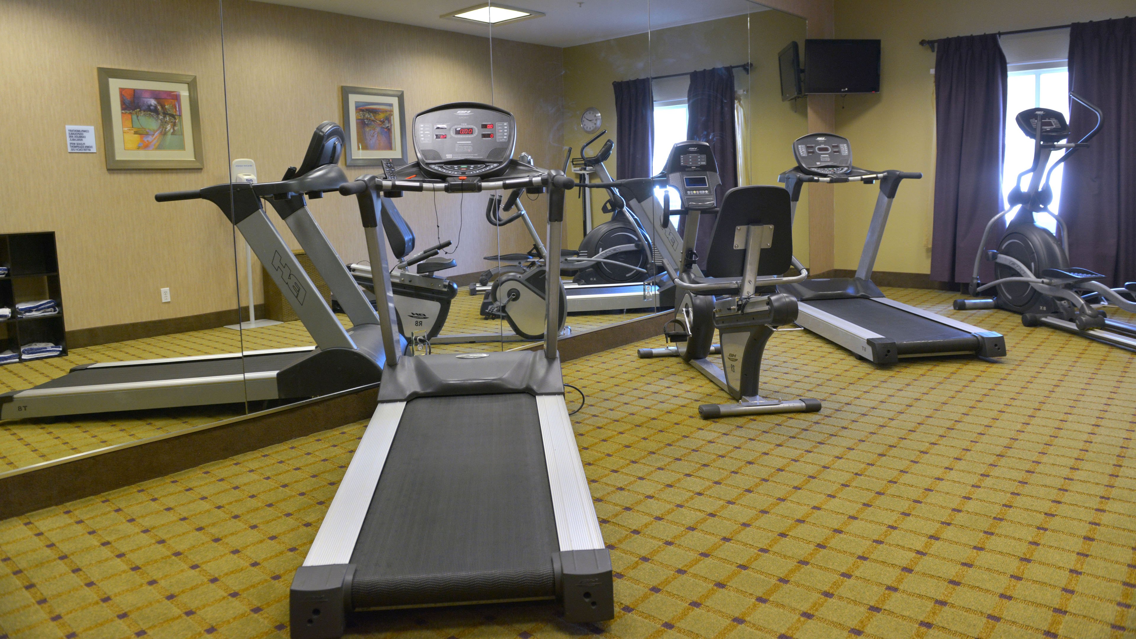 Holiday Inn Express Hotel And Suites Baton Rouge North 33/54