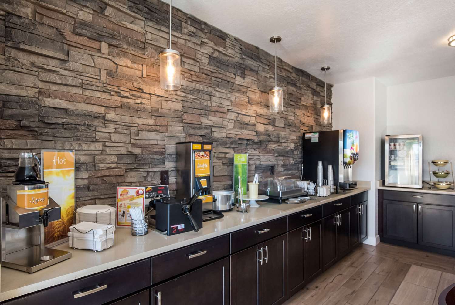 Quality Inn & Suites Pueblo West 6/43
