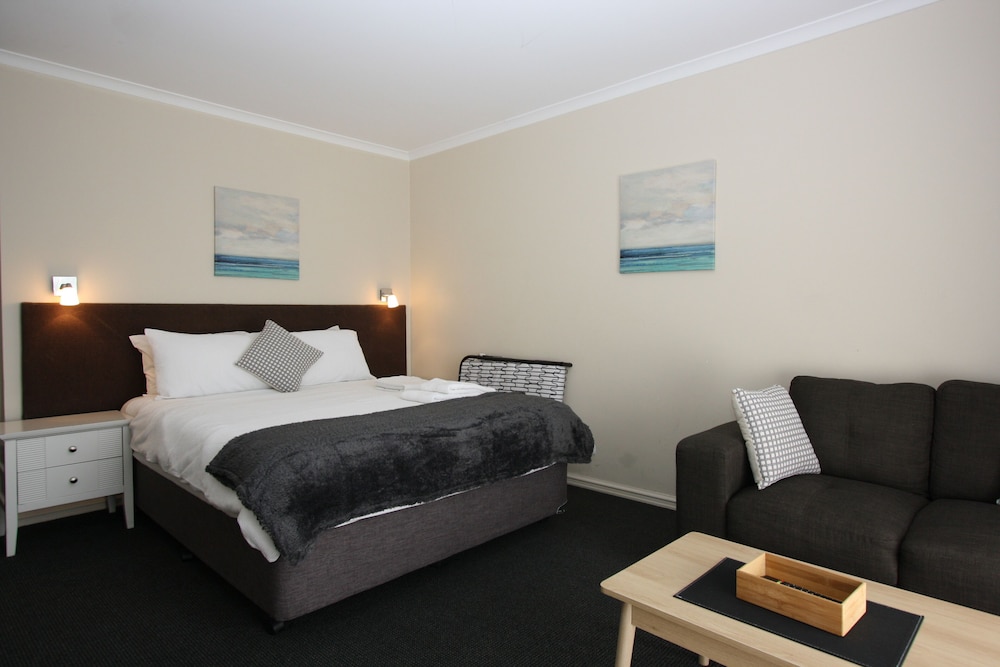 Mandurah Motel and Apartments 9/40