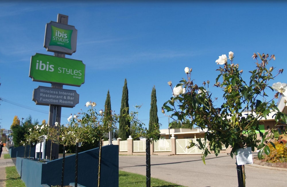 ibis Styles Orange 33/55