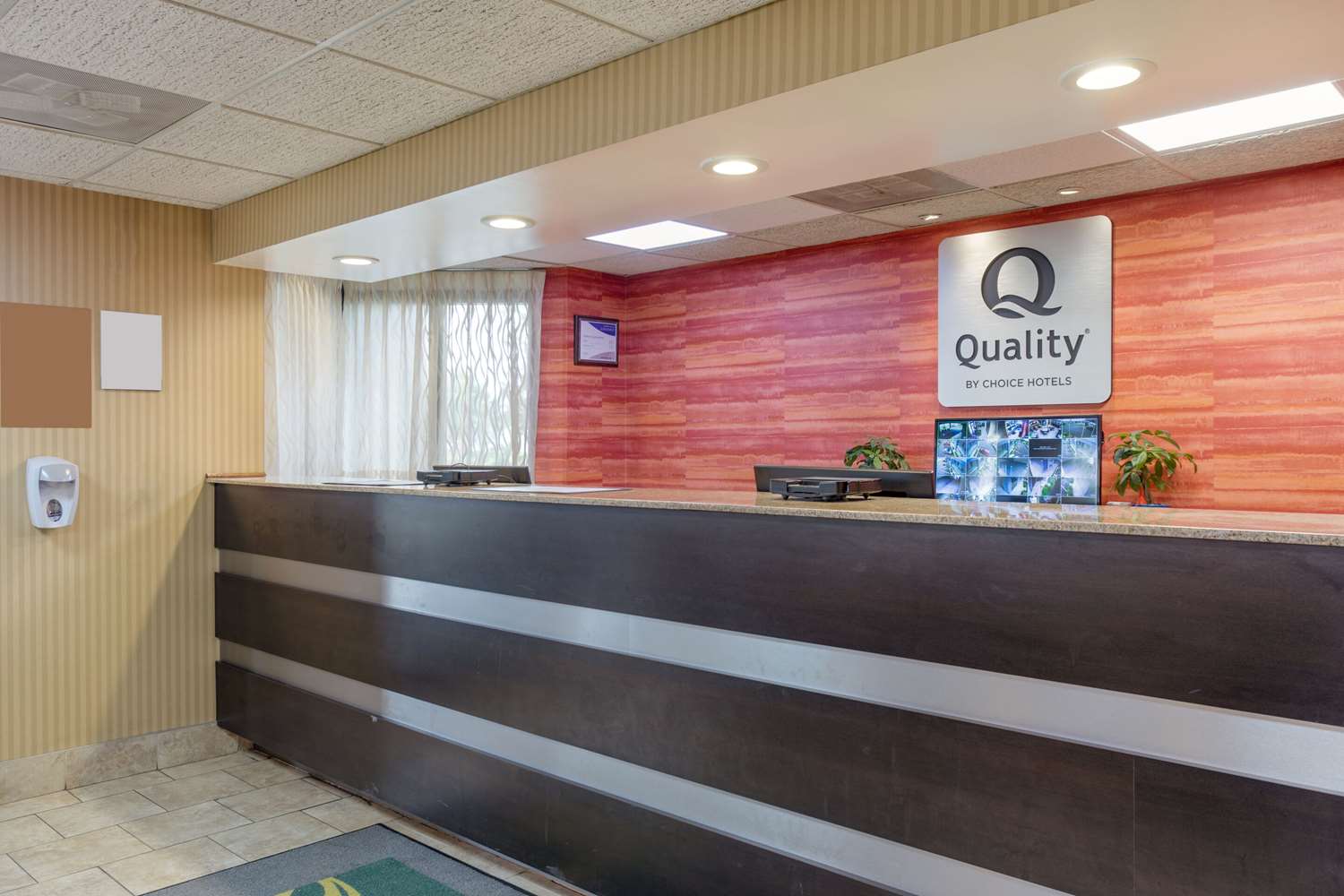 Quality Inn Lebanon 4/10