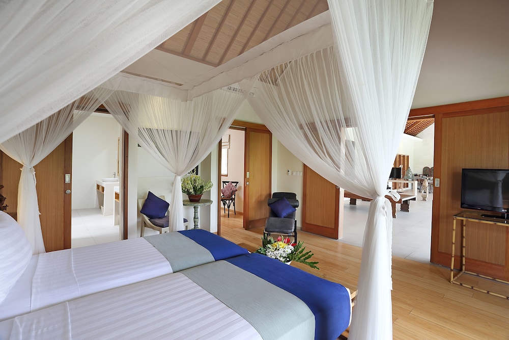 Villa Bali Asri Batubelig 14/50