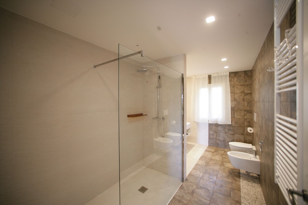Geco Di Giada Exclusive Art Suites 49/50